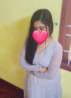 Divya - escort in Chennai Photo 3 of 5