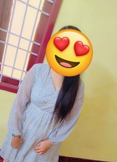 Divya - escort in Chennai Photo 5 of 5