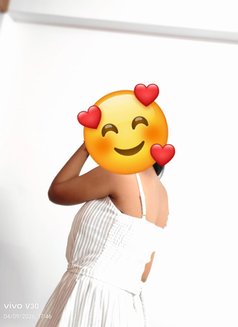 Divya - escort in Chennai Photo 3 of 4