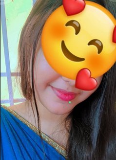 Divya - escort in Coimbatore Photo 2 of 5