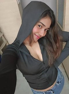 Divya - escort in Bangalore Photo 1 of 3