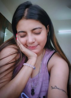 Divya - escort in Kolkata Photo 2 of 3