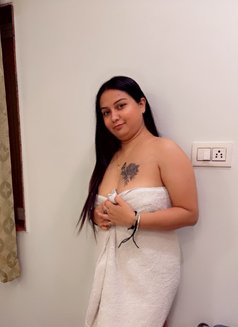 Escort genuine agency Indian foreigner a - escort in Kolkata Photo 3 of 4