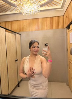 Divya - escort in Lucknow Photo 4 of 4