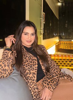 Divya - escort in Mumbai Photo 4 of 5