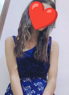 Divya - escort in New Delhi Photo 4 of 6