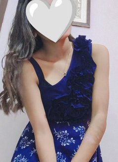 Divya - escort in New Delhi Photo 5 of 6