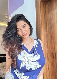 Divya - escort in New Delhi Photo 1 of 5