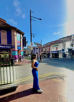 Divya - escort in New Delhi Photo 9 of 10