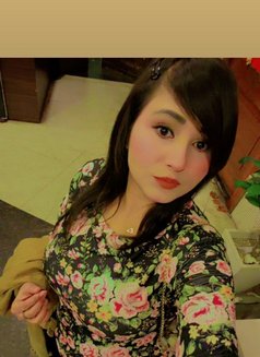 Divya - escort in New Delhi Photo 2 of 6