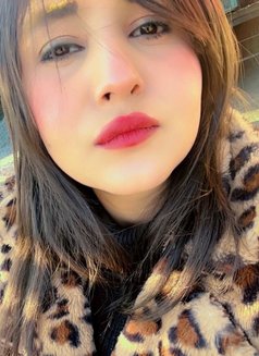 Divya - escort in New Delhi Photo 5 of 6