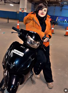 Divya - escort in New Delhi Photo 6 of 6