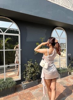 Divya - escort in New Delhi Photo 3 of 3