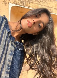 Divya - escort in Kuala Lumpur Photo 2 of 2