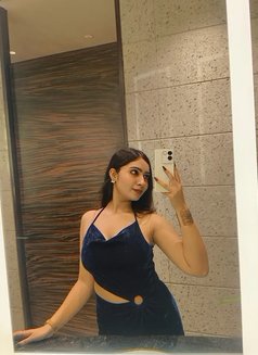 Divya - escort in Kochi Photo 2 of 6