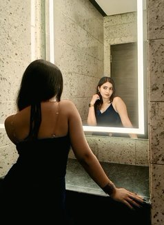 Divya - escort in Kochi Photo 4 of 6