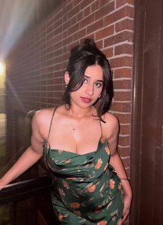 Divya - escort in Bangalore Photo 1 of 1