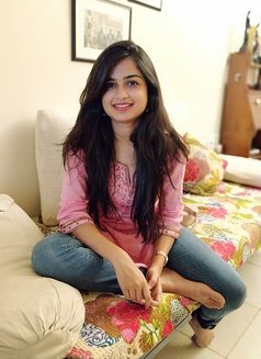 Divya - escort in Pune Photo 1 of 5