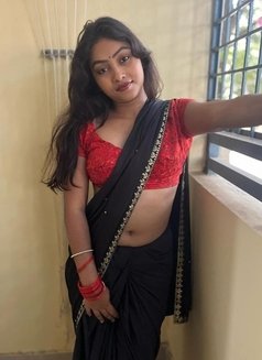 Divya - escort in Pune Photo 2 of 3