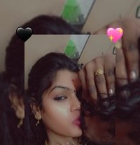 Divya - Transsexual escort in Chennai