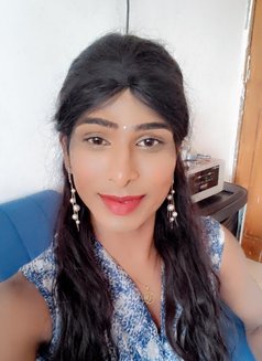 Divya - Transsexual escort in Hyderabad Photo 5 of 6