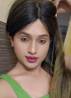 Divya - Acompañantes transexual in Pune Photo 1 of 8