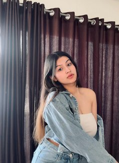 Divya Indian Model - escort in Abu Dhabi Photo 1 of 6