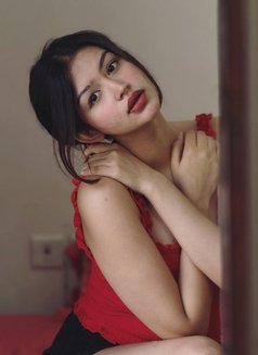 Divya Indian Model - escort in Abu Dhabi Photo 3 of 6