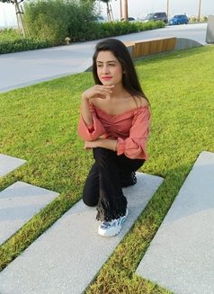 Divya Indian Model - puta in Dubai Photo 2 of 5