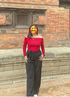Divya (Hand cash service) - escort in Kathmandu Photo 1 of 2