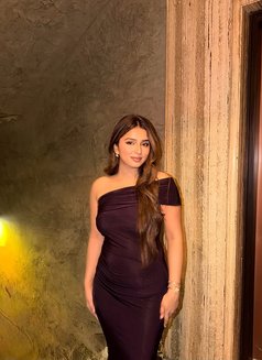 Divya Khan - escort in Thiruvananthapuram Photo 1 of 4
