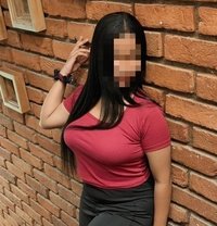 Divya Meets and Cam Online - escort in Chennai Photo 2 of 4