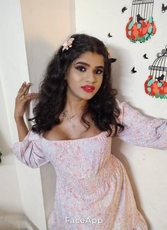 Divya Papa - Acompañantes transexual in Chennai Photo 3 of 6