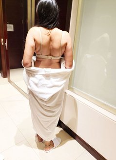 Divya Patel - escort in Ahmedabad Photo 2 of 3