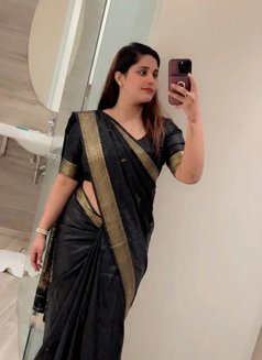 Divya Real Indian Big Boobs - puta in Dubai Photo 1 of 23