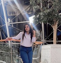 Divya Real Indian Busty Model - puta in Dubai Photo 1 of 23