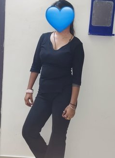 Divya Real Meet √Cam Session - escort in Bangalore Photo 2 of 13