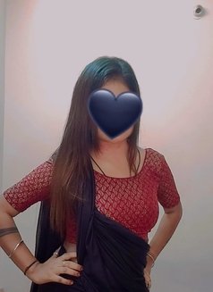 Divya Real Meet √Cam Session - puta in Bangalore Photo 5 of 13