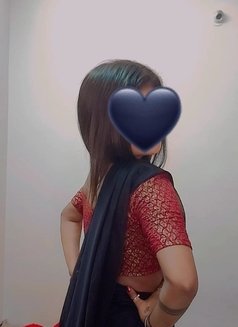 Divya Real Meet √Cam Session - escort in Bangalore Photo 13 of 13