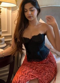 Divya Service - escort in Mumbai Photo 1 of 2