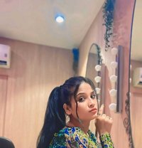 Divya Sharma - puta in Kochi