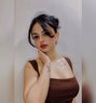 Divya Singh - puta in Jalandhar Photo 1 of 3