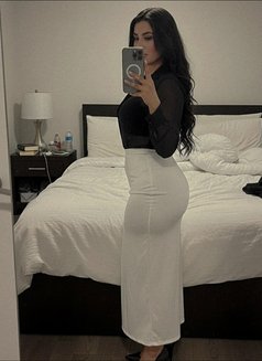 Divya T, Come Babe, Let Me Gi - escort in Bangalore Photo 2 of 3