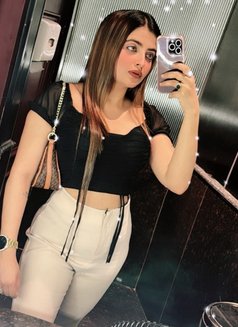Divya Vip Model - escort in Abu Dhabi Photo 2 of 7