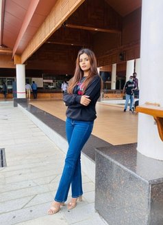 Divya Web cam or real meet - puta in Chennai Photo 3 of 6