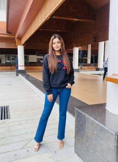 Divya Web cam or real meet - puta in Chennai Photo 5 of 6