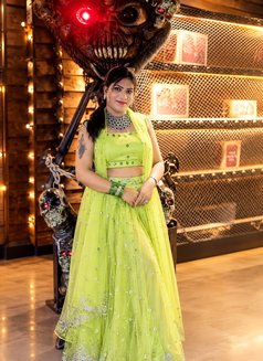Divyanair Hot and Sexy Trans - Transsexual escort in Chennai Photo 16 of 19