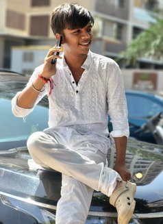 Divyang - Intérprete masculino de adultos in Ahmedabad Photo 8 of 8