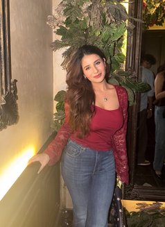 Divyani - escort in Navi Mumbai Photo 1 of 3