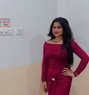 Divyani - puta in New Delhi Photo 1 of 2